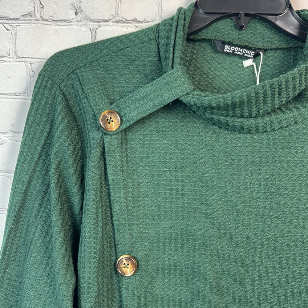 BloomChic Stylish Green Asymmetrical Waffle Knit Long Sleeve Top Plus Size 2X - Picture 5 of 7